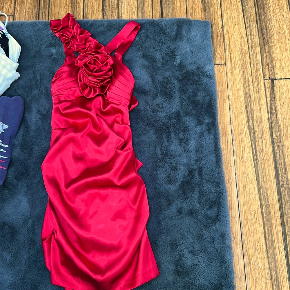Backless satin red dress